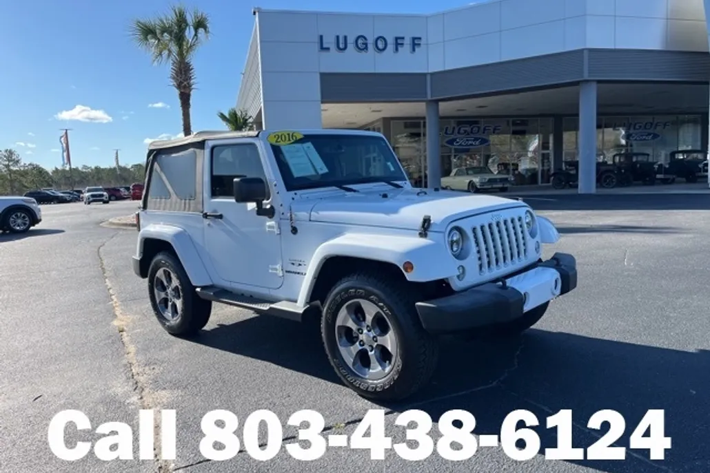 2016 Jeep Wrangler Sahara photo 1
