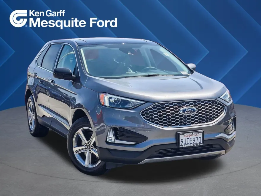 2023 Ford Edge SEL photo 1