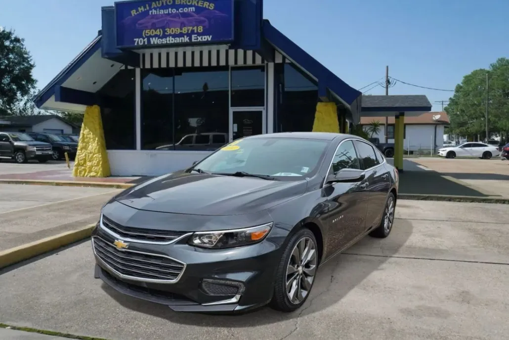 2018 Chevrolet Malibu 1LT photo 1