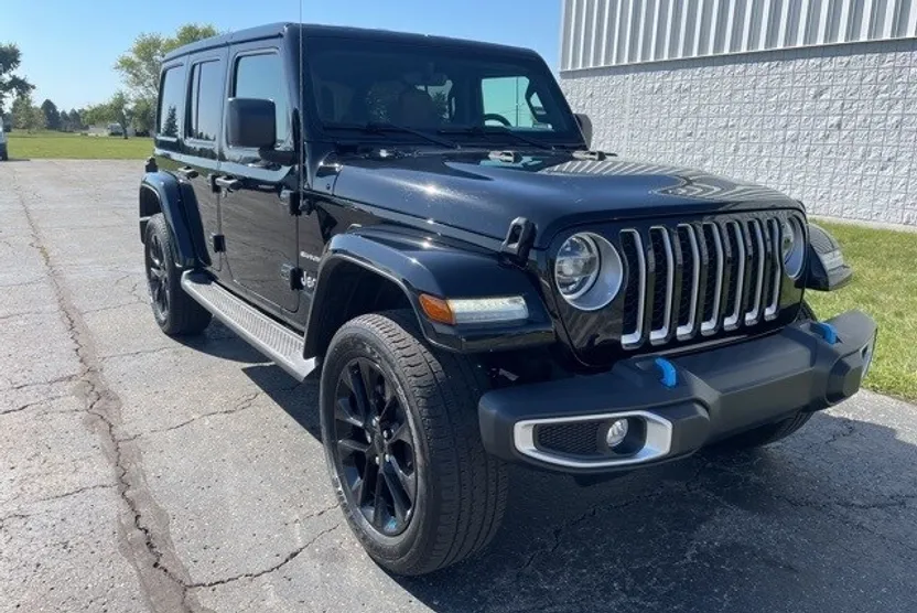 2022 Jeep Wrangler Unlimited Sahara 4xe photo 1
