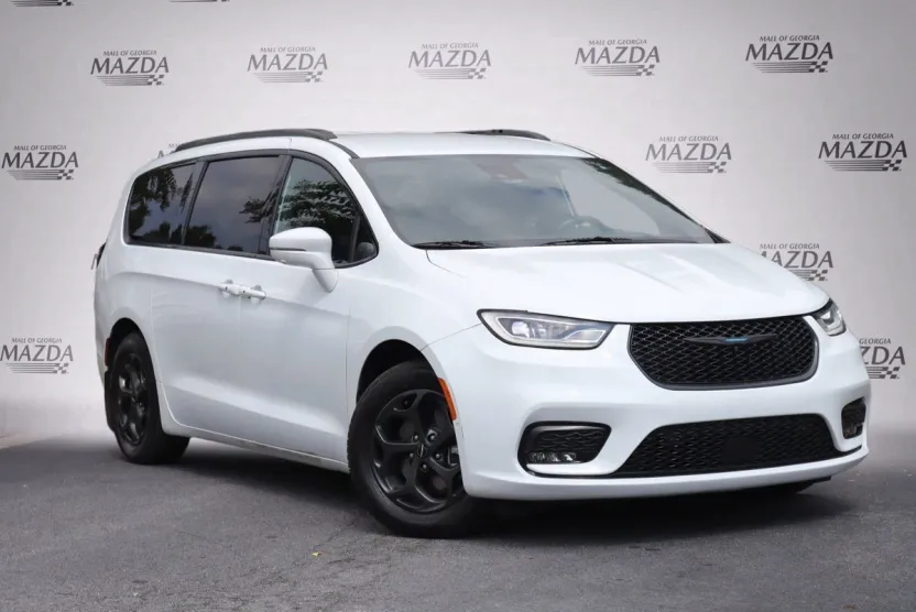 2021 Chrysler Pacifica Hybrid Touring L photo 1