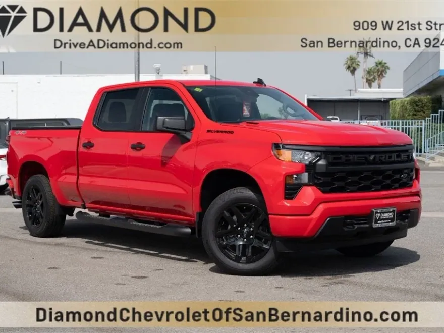 2025 Chevrolet Silverado 1500 Custom photo 1