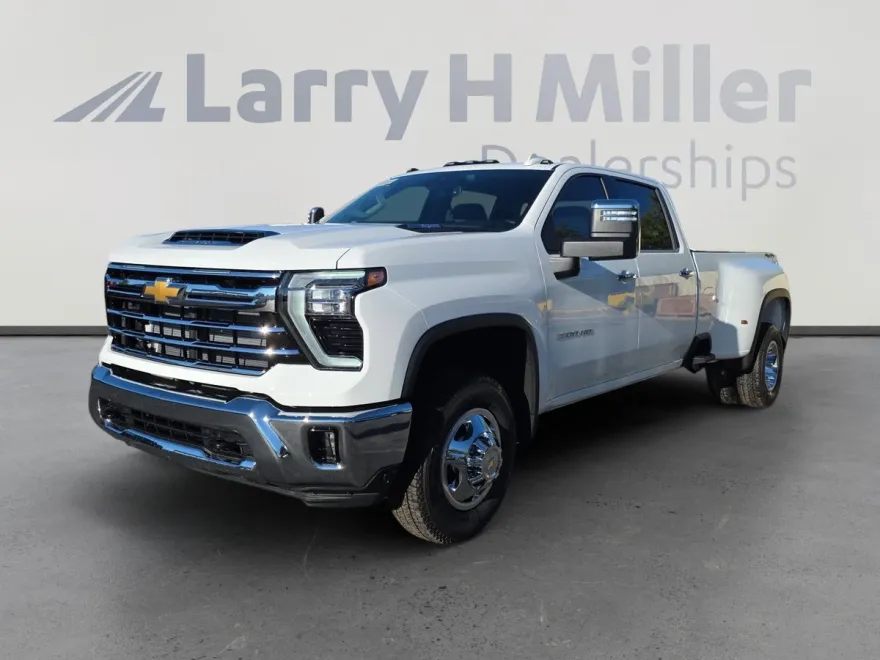 2026 Chevrolet Silverado LTZ photo 1