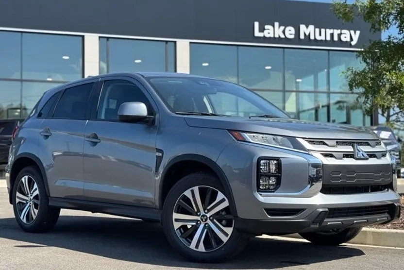 2025 Mitsubishi Outlander Sport ES SE LE photo 1