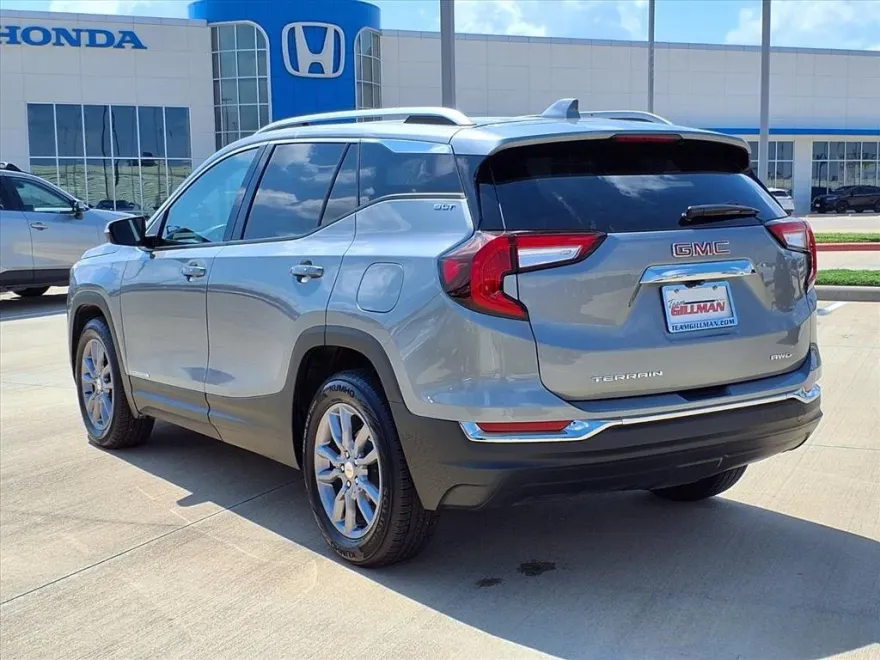 2024 Gmc Terrain SLT photo 1