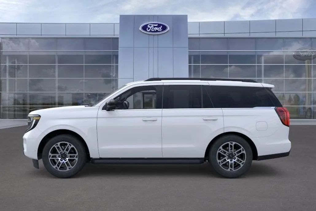 2025 Ford Expedition photo 1