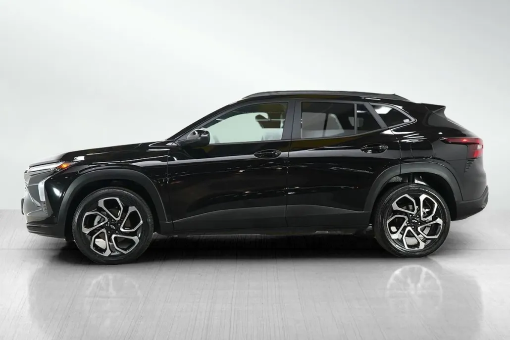 2024 Chevrolet Trax photo 1