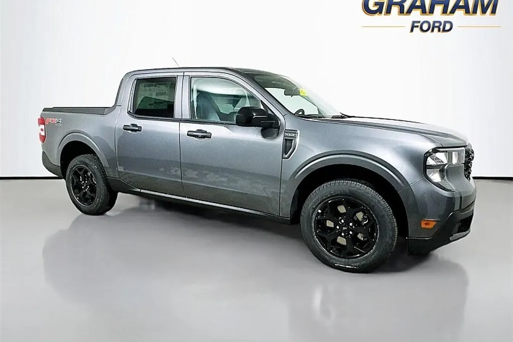 2025 Ford Maverick XLT photo 1