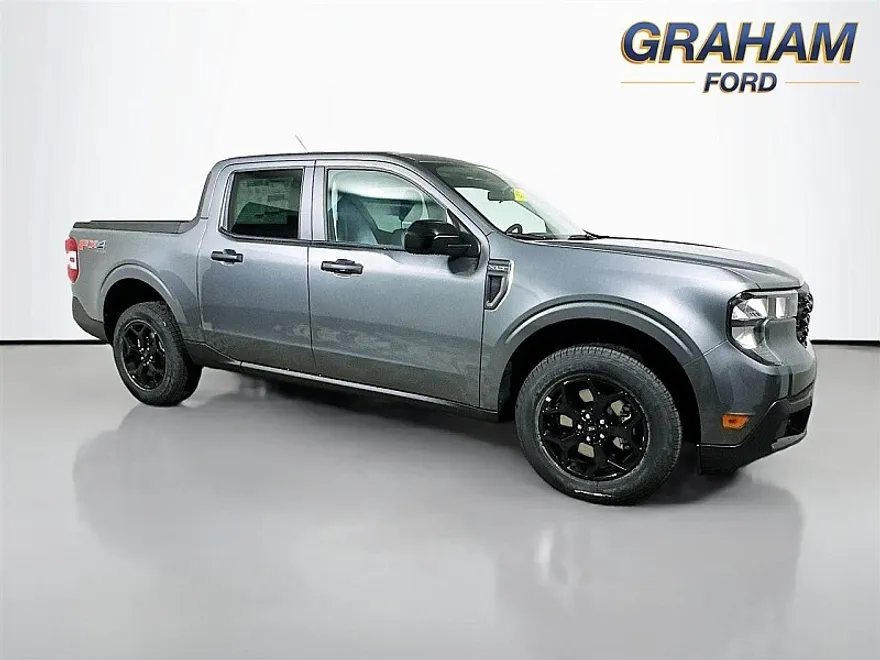 2025 Ford Maverick XLT photo 1