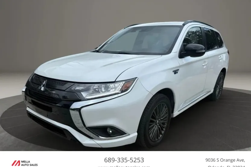 2021 Mitsubishi Outlander PHEV LE photo 1