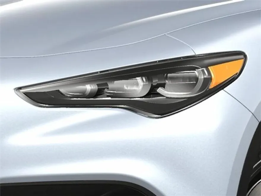 2025 Alfa Romeo Stelvio Sprint photo 13