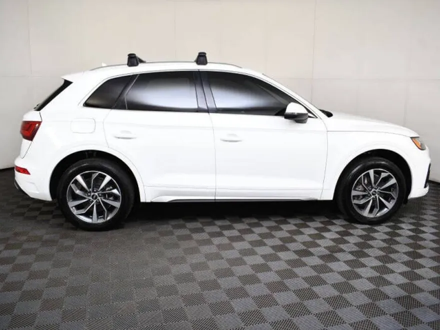 2021 Audi Q5 Premium Plus 45 TFSI photo 1