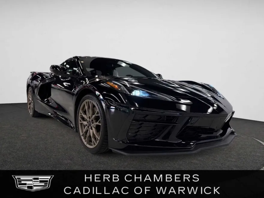 2025 Chevrolet Corvette Stingray 2LT photo 1