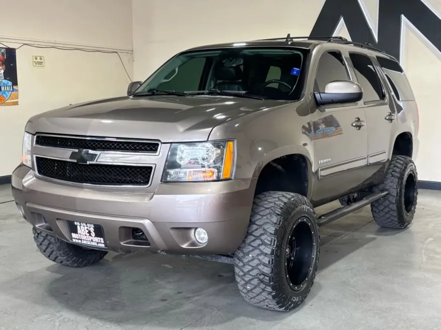 2013 Chevrolet Tahoe LT photo 1