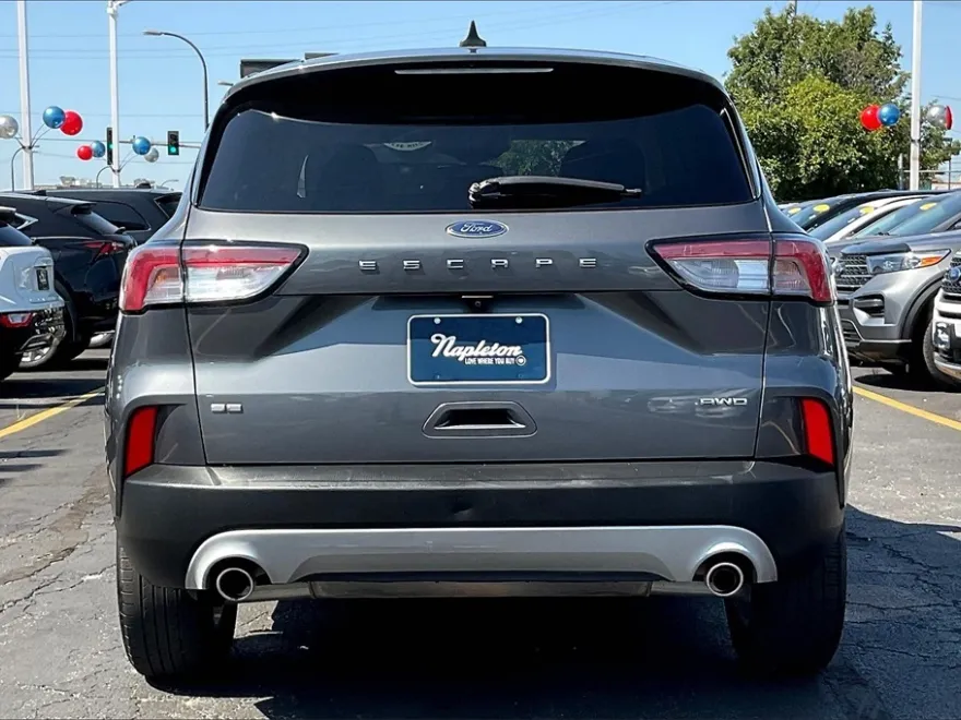 2022 Ford Escape SE photo 1