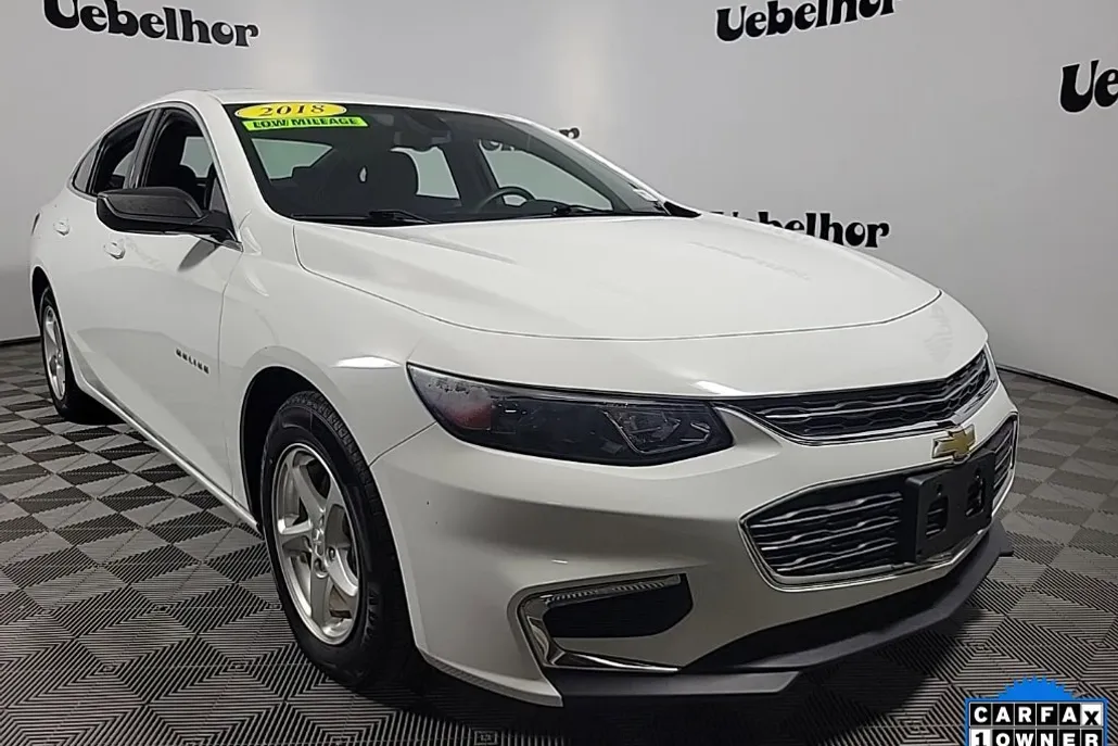 2018 Chevrolet Malibu LS photo 1