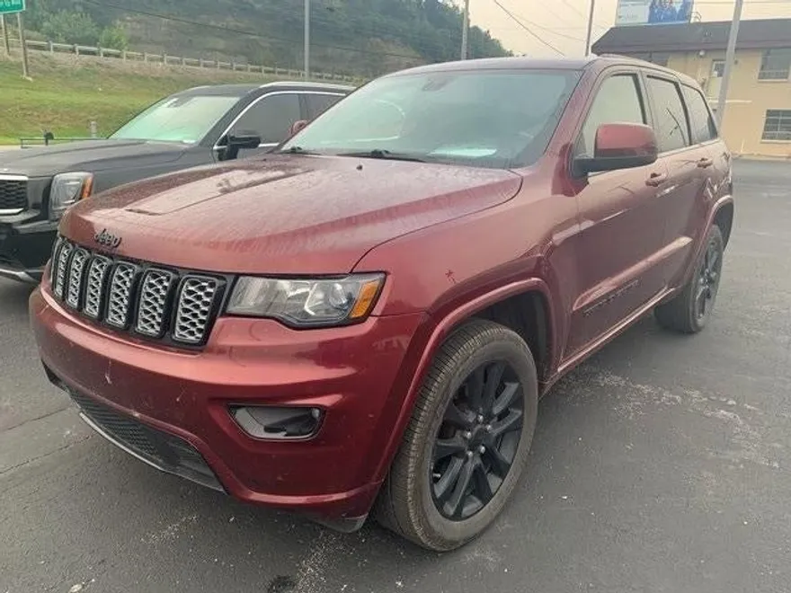2020 Jeep Grand Cherokee Altitude photo 1