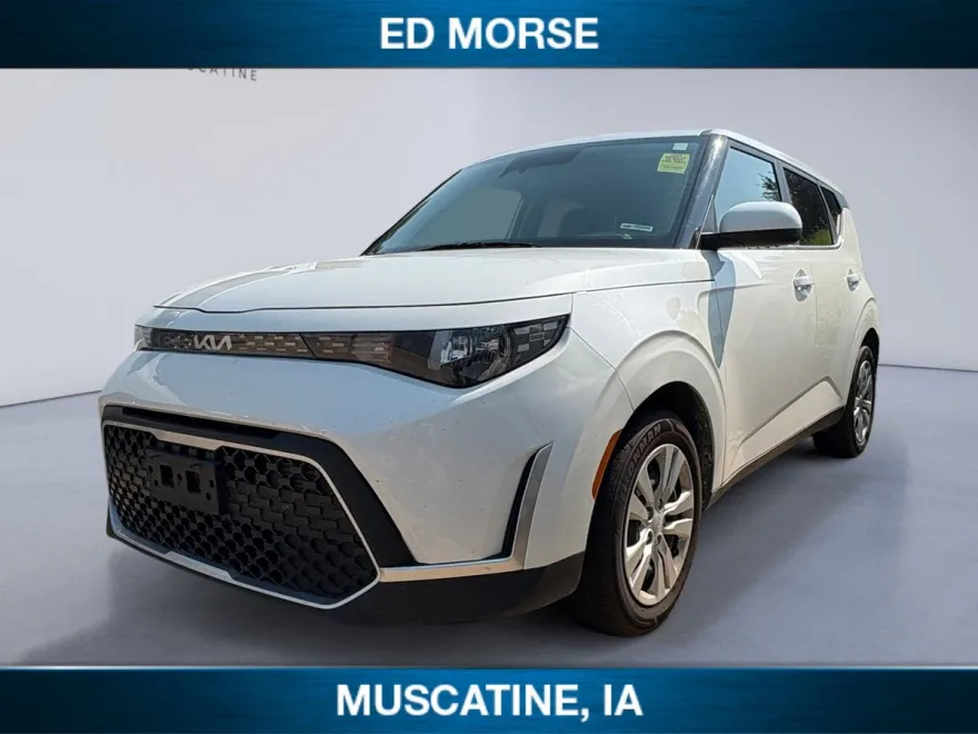 2023 Kia Soul LX photo 1