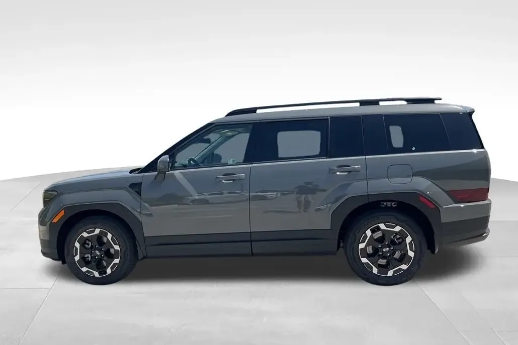 2026 Hyundai Santa Fe SEL photo 1