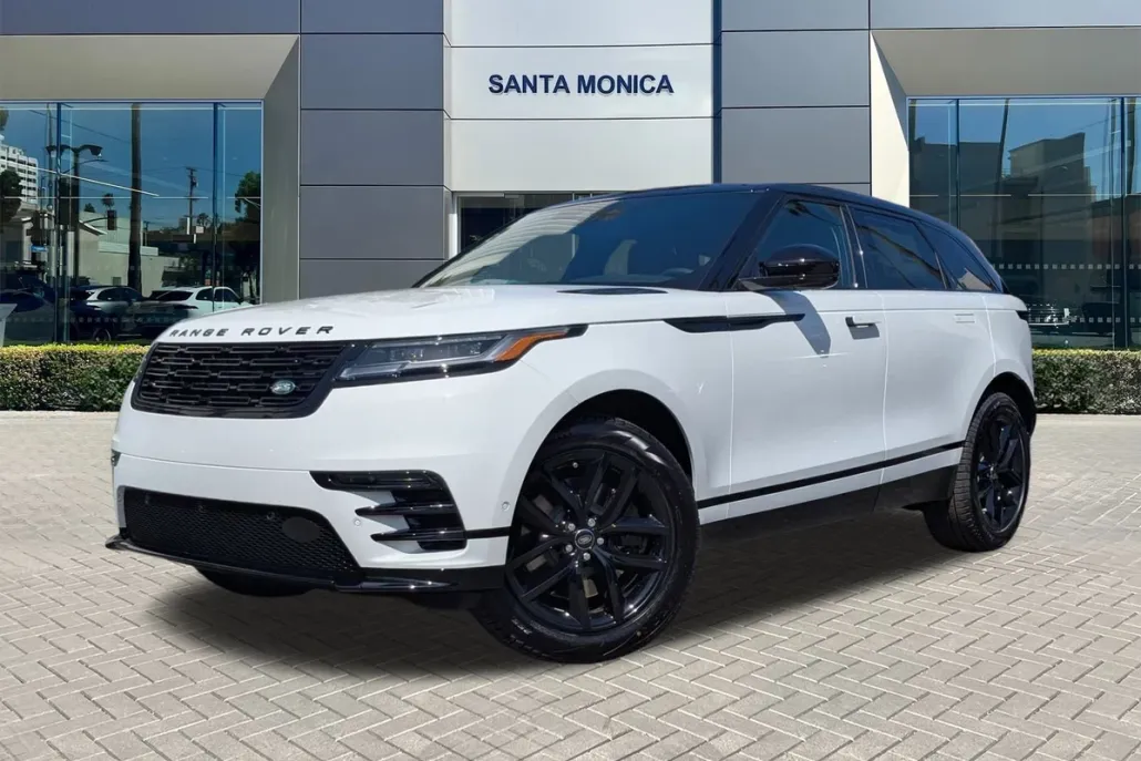 2026 Land Rover Range Rover Velar P400 Dynamic SE photo 1