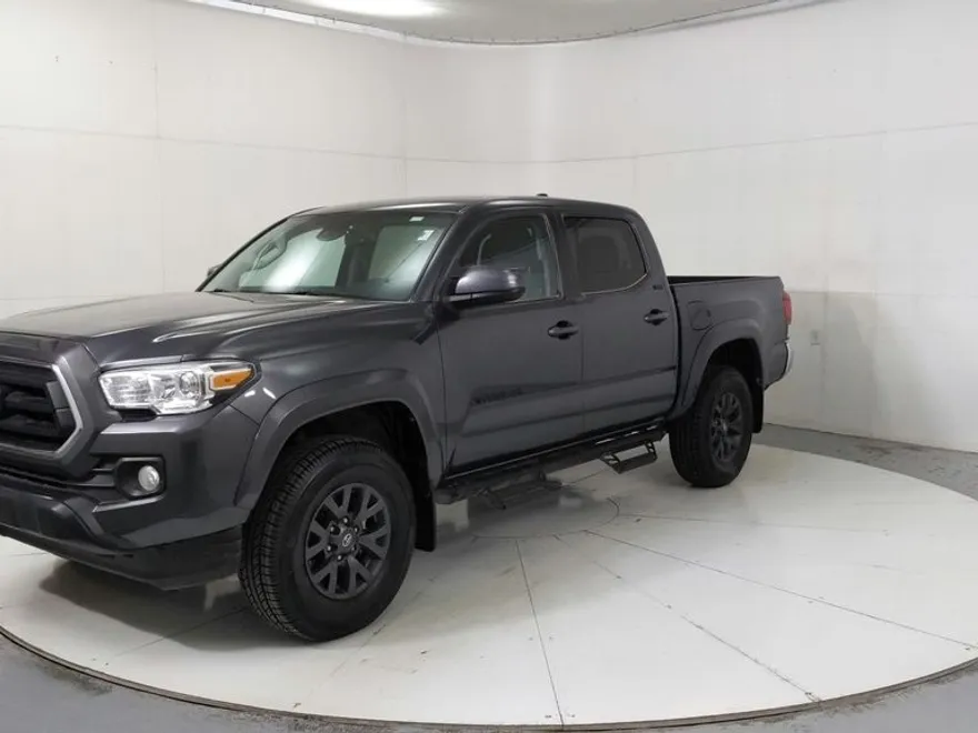 2023 Toyota Tacoma SR5 photo 1