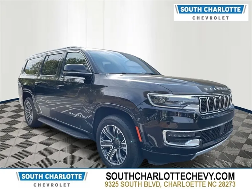 2024 Jeep Wagoneer L Series II photo 1