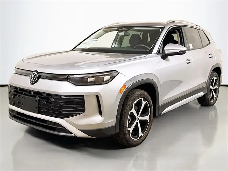 2025 Volkswagen Tiguan SE photo 1
