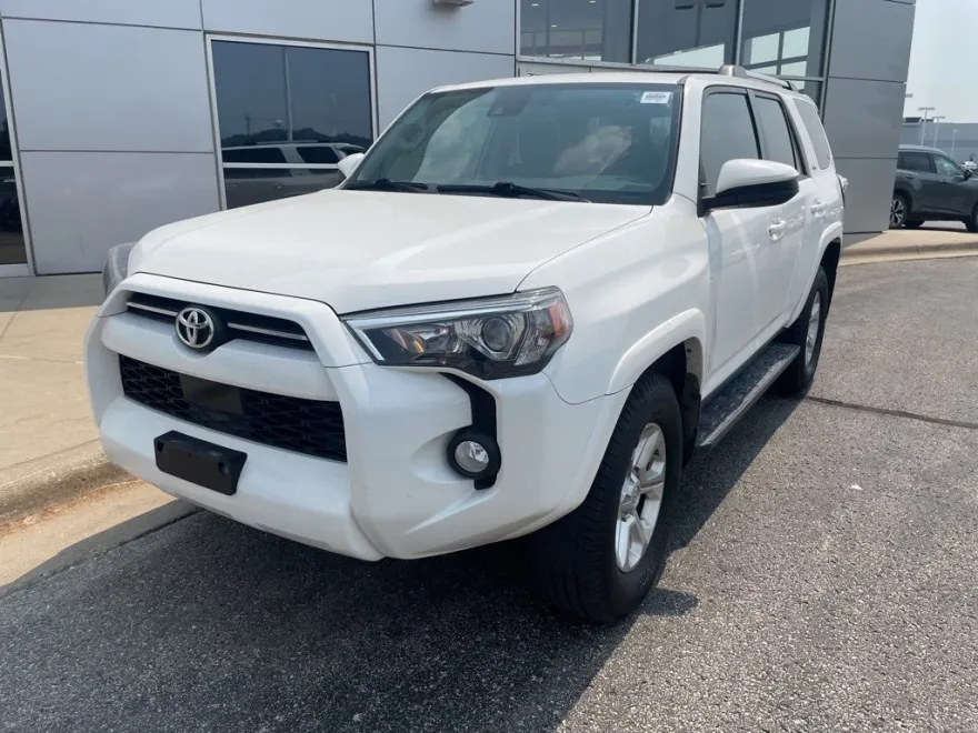 2020 Toyota 4Runner SR5 4WD photo 1