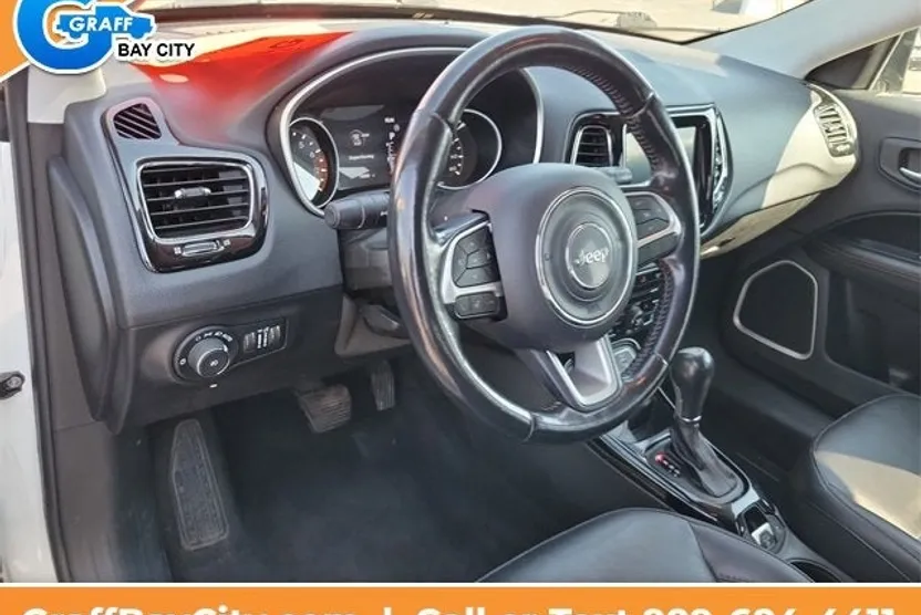 2019 Jeep Compass Limited photo 1