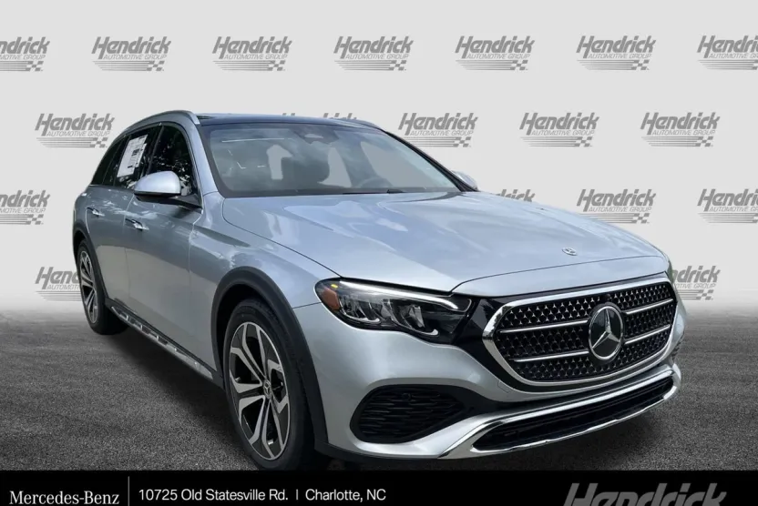 2025 Mercedes Benz E 450 4MATIC Wagon photo 1