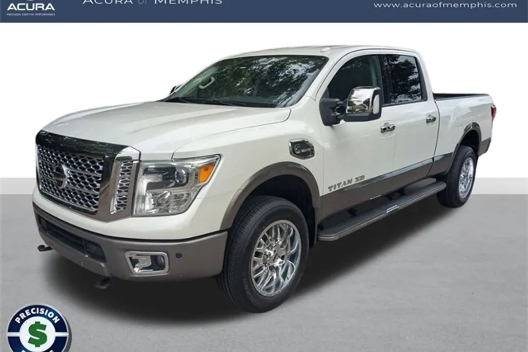 2016 Nissan Titan Platinum Reserve photo 1