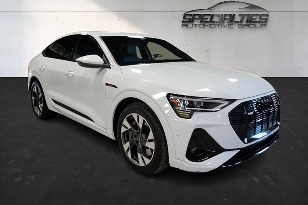 2023 Audi e-tron Sportback Premium S line photo 1