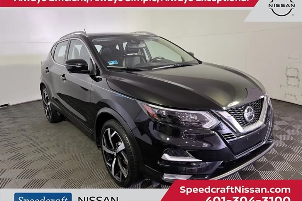 2022 Nissan Rogue Sport SL photo 1
