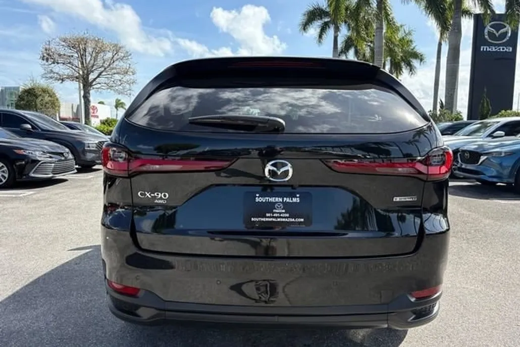 2025 Mazda CX-90 3.3 Turbo Preferred photo 1