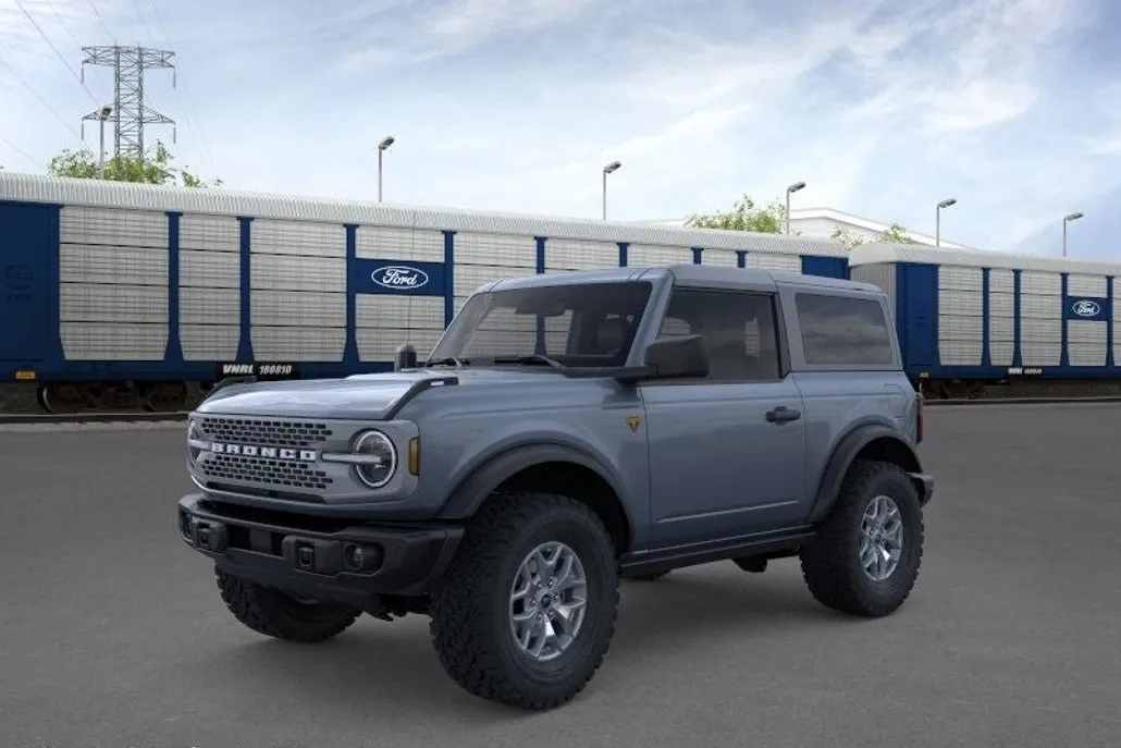 2025 Ford Bronco Badlands photo 1