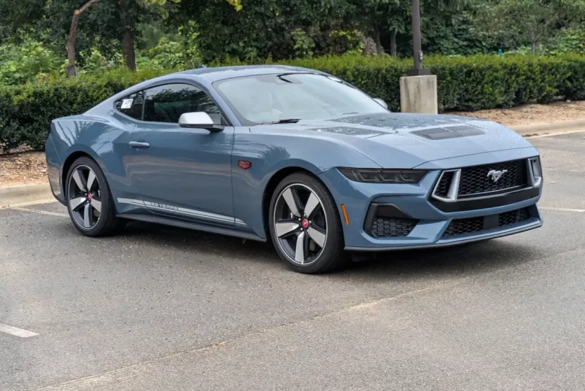 2025 Ford Mustang GT Premium photo 1