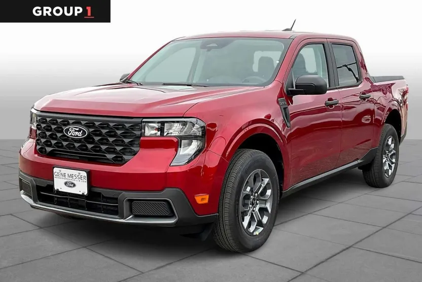 2025 Ford Maverick XLT photo 1