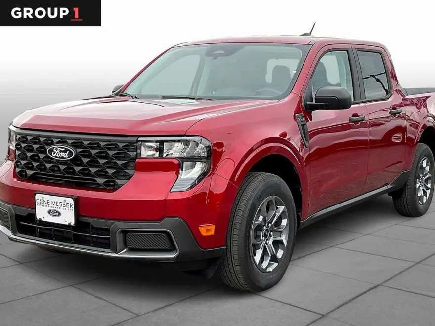 2025 Ford Maverick XLT photo 1