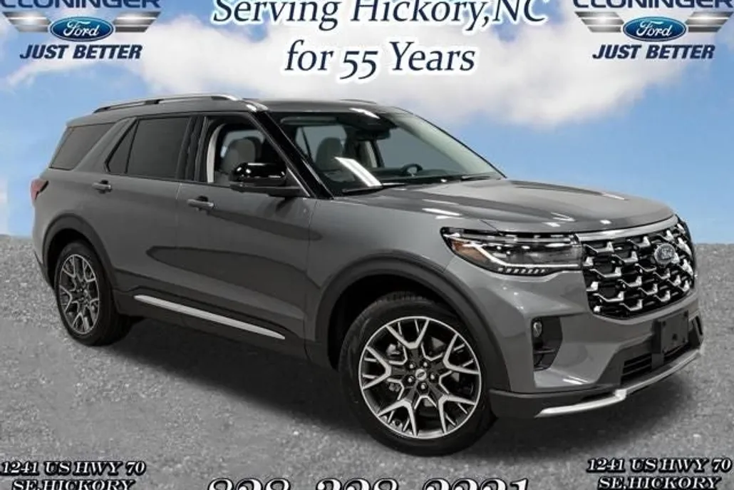 2025 Ford Explorer Platinum photo 1