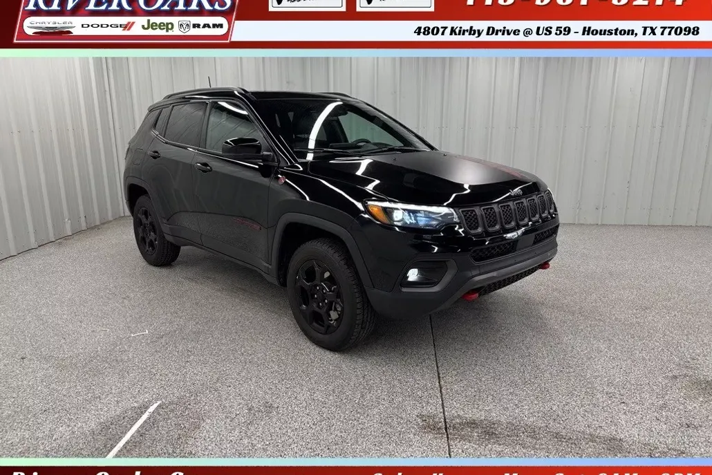 2023 Jeep Compass Trailhawk photo 1