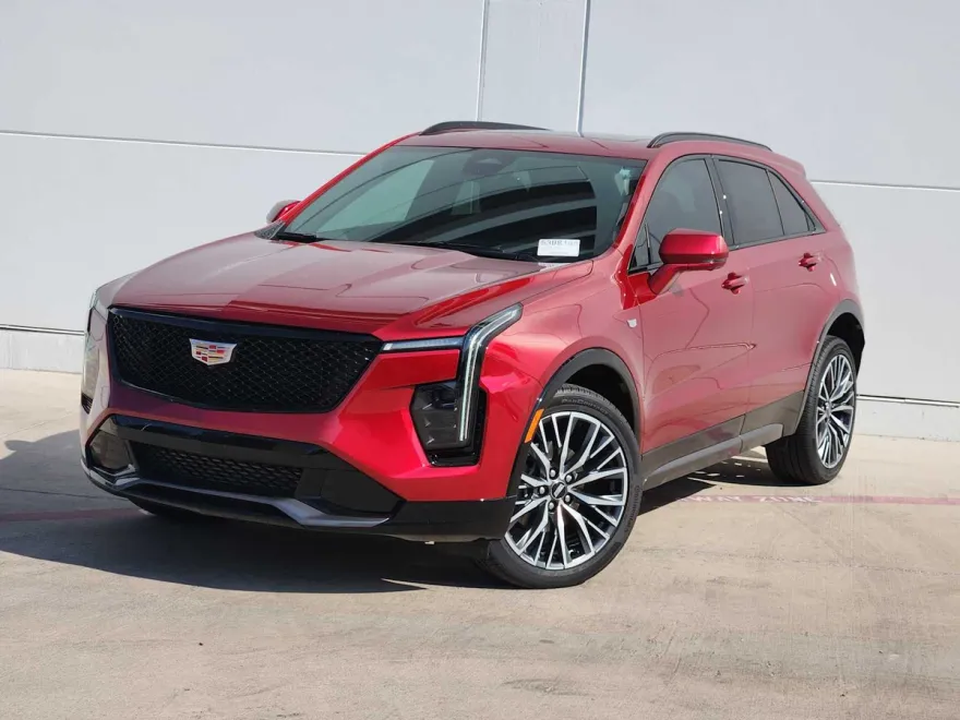 2025 Cadillac XT4 Sport photo 1
