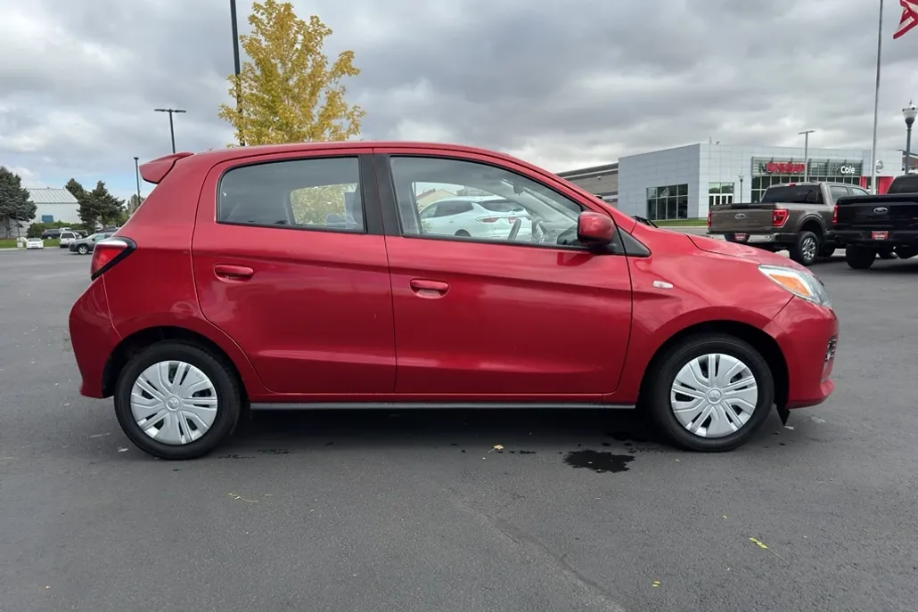 2022 Mitsubishi Mirage ES photo 1