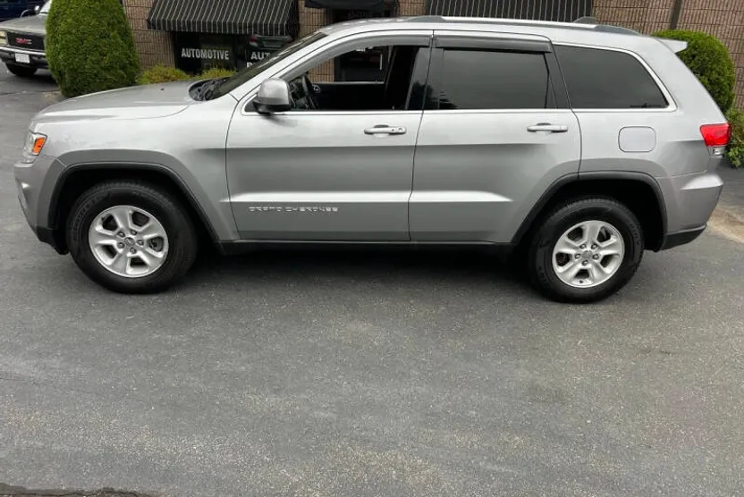 2014 Jeep Grand Cherokee Laredo photo 1