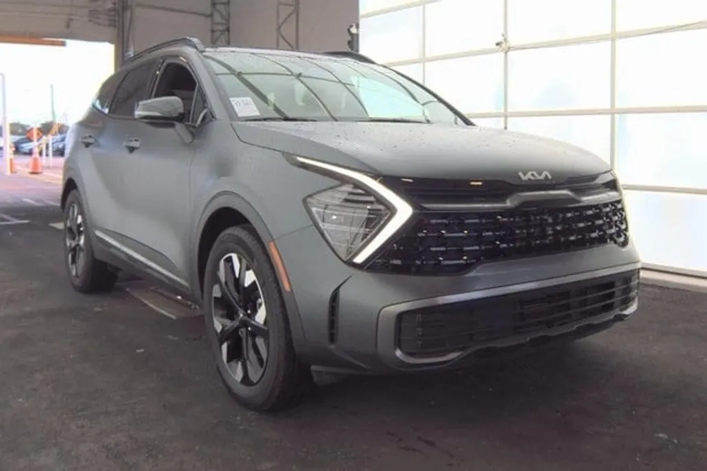 2024 Kia Sportage Plug-In Hybrid X-Line photo 1