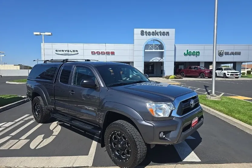 2014 Toyota Tacoma Base photo 1