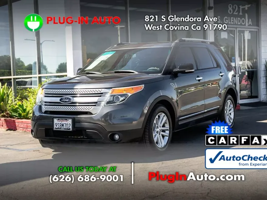 2015 Ford Explorer XLT photo 1