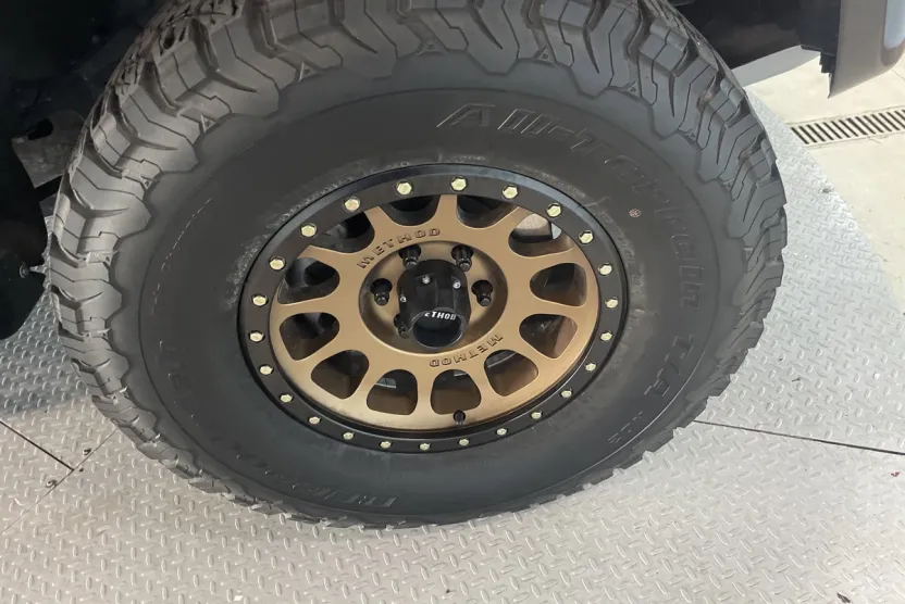 2023 Ford F-150 Raptor photo 1