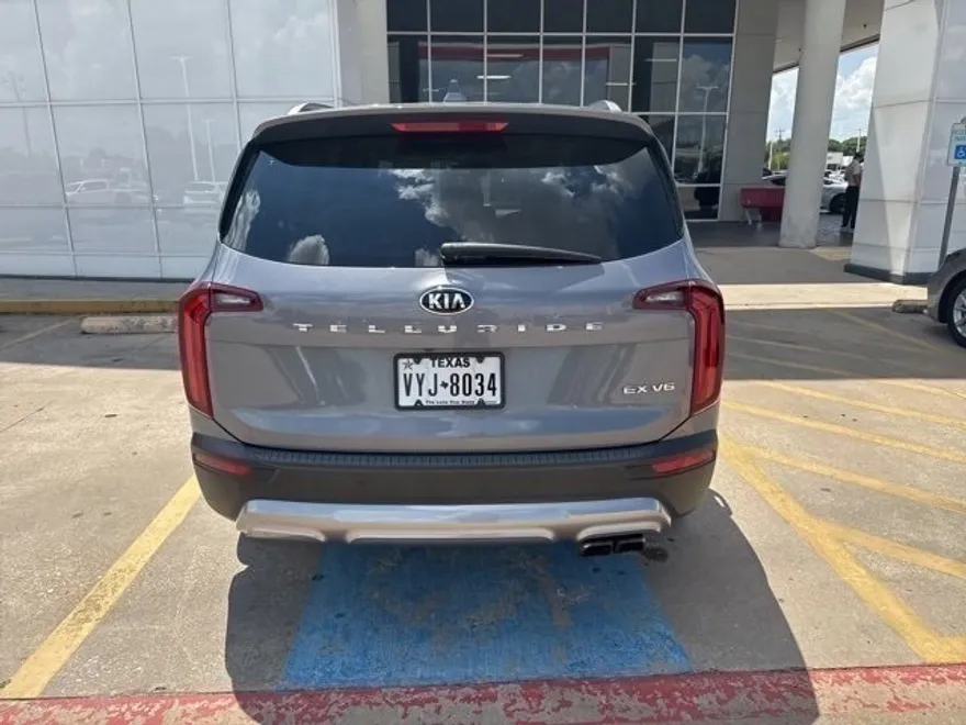 2020 Kia Telluride EX photo 1