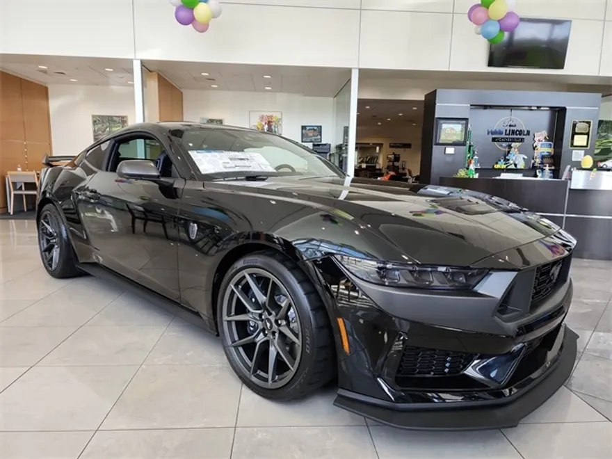 2024 Ford Mustang Dark Horse Premium photo 1