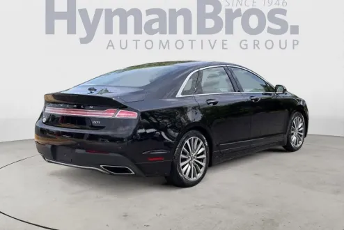 2020 Lincoln MKZ Standard photo 3